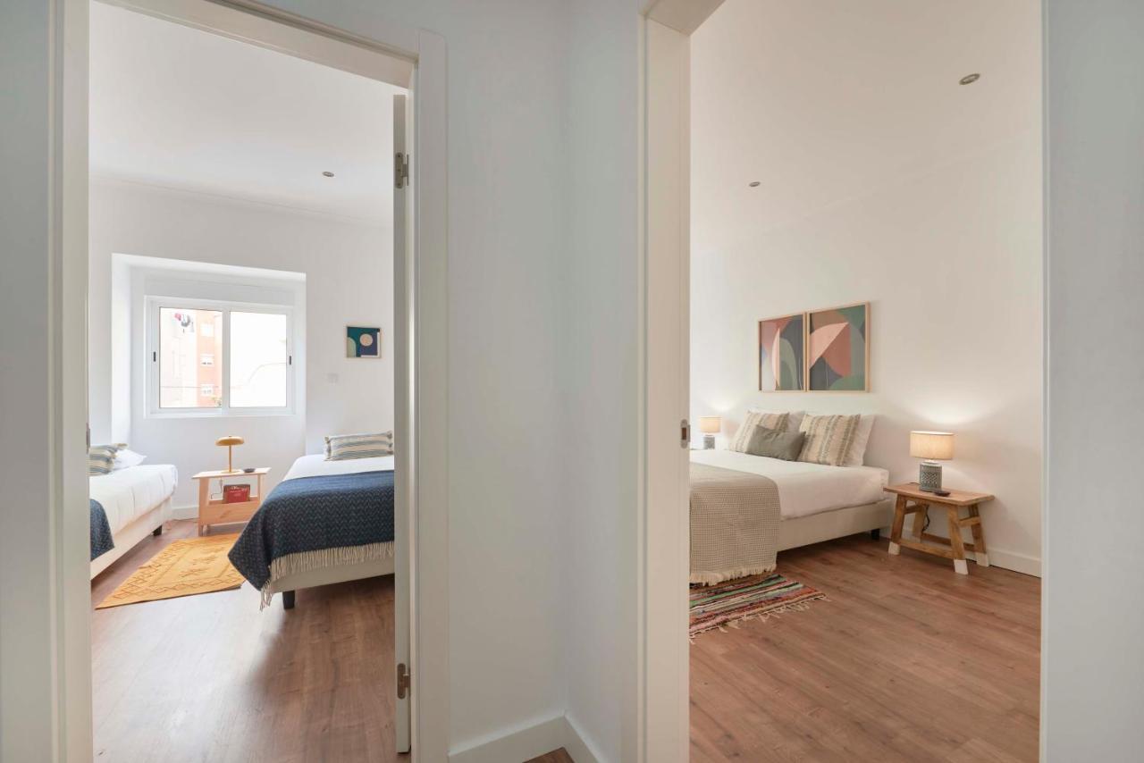 Spacious & Light-Filled 4Br Apartment By Timecoler Amadora Exterior photo