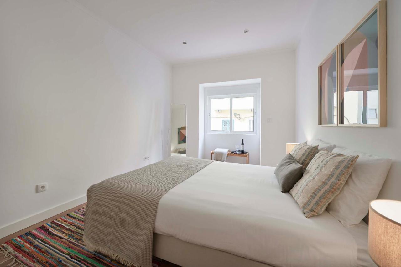 Spacious & Light-Filled 4Br Apartment By Timecoler Amadora Exterior photo